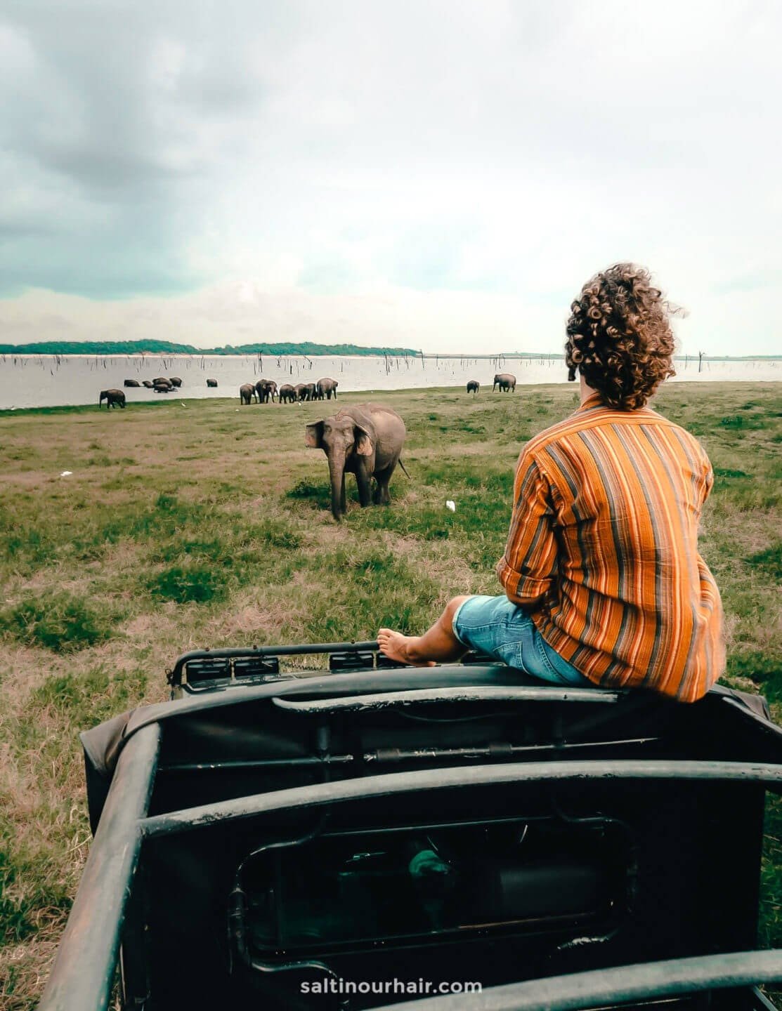 Sha Lanka Travels jeep expedition